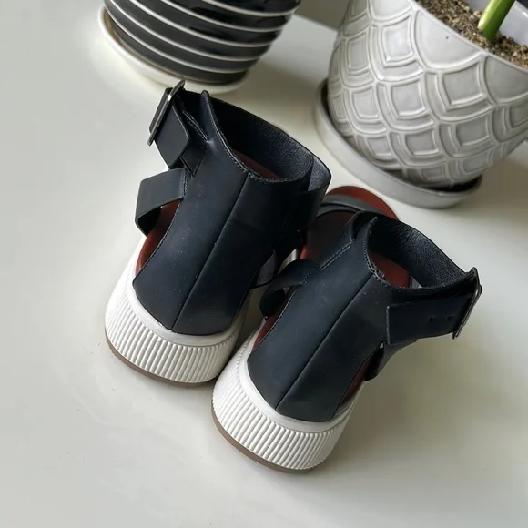 MIA Black and White Platform Sandals - Picture 5 of 5